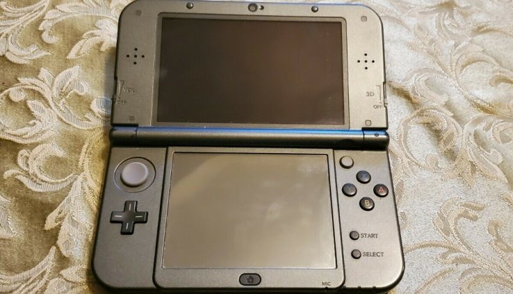 Nintendo 3DS XL Handheld Machine – Shadowy (Birth Model)