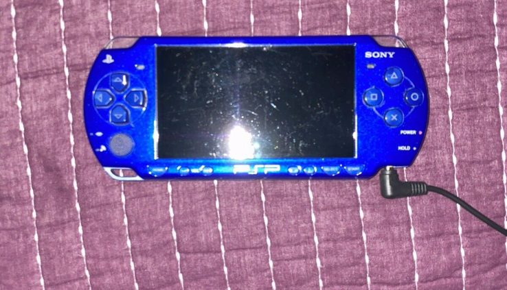 Sony PSP 2000 Steel Blue Take a look at Description