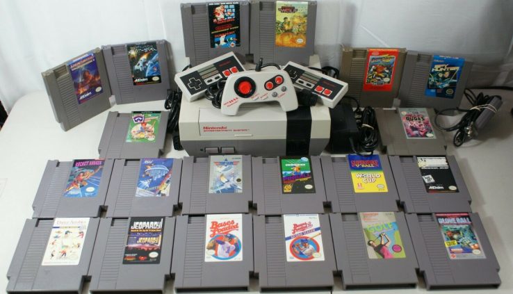 Nintendo NES Console Lot Machine Bundle 20 Video games Mario Top Gun Scrutinize Hunter