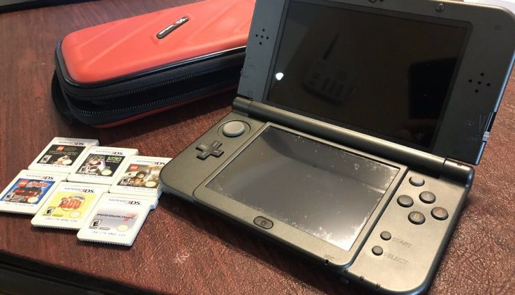 Nintendo 3DS, Case, And Six Games