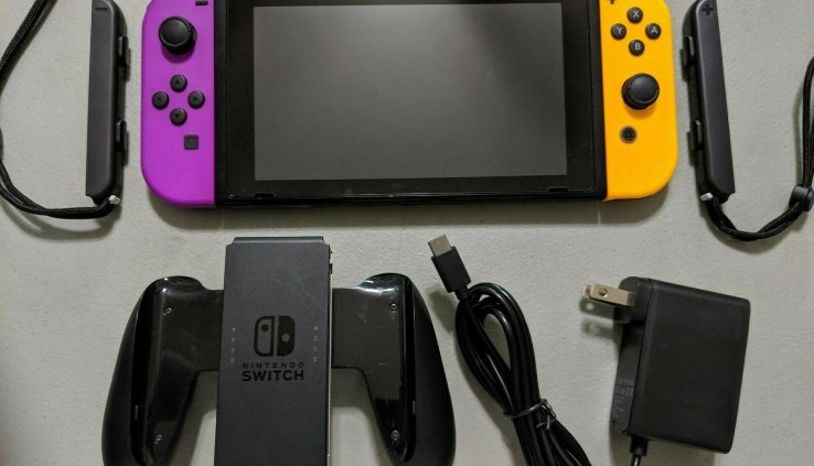 Nintendo Switch 32GB Console with Pleasure Cons and Charger