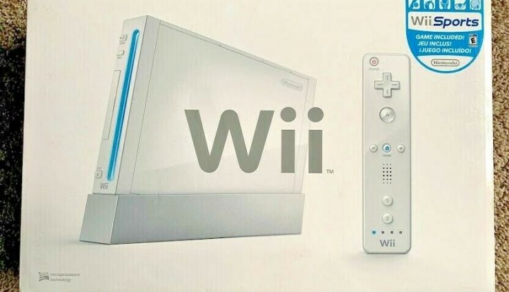 BRAND NEW Nintendo Wii Sports Bundle Normal White Gadget Console EXCELLENT!