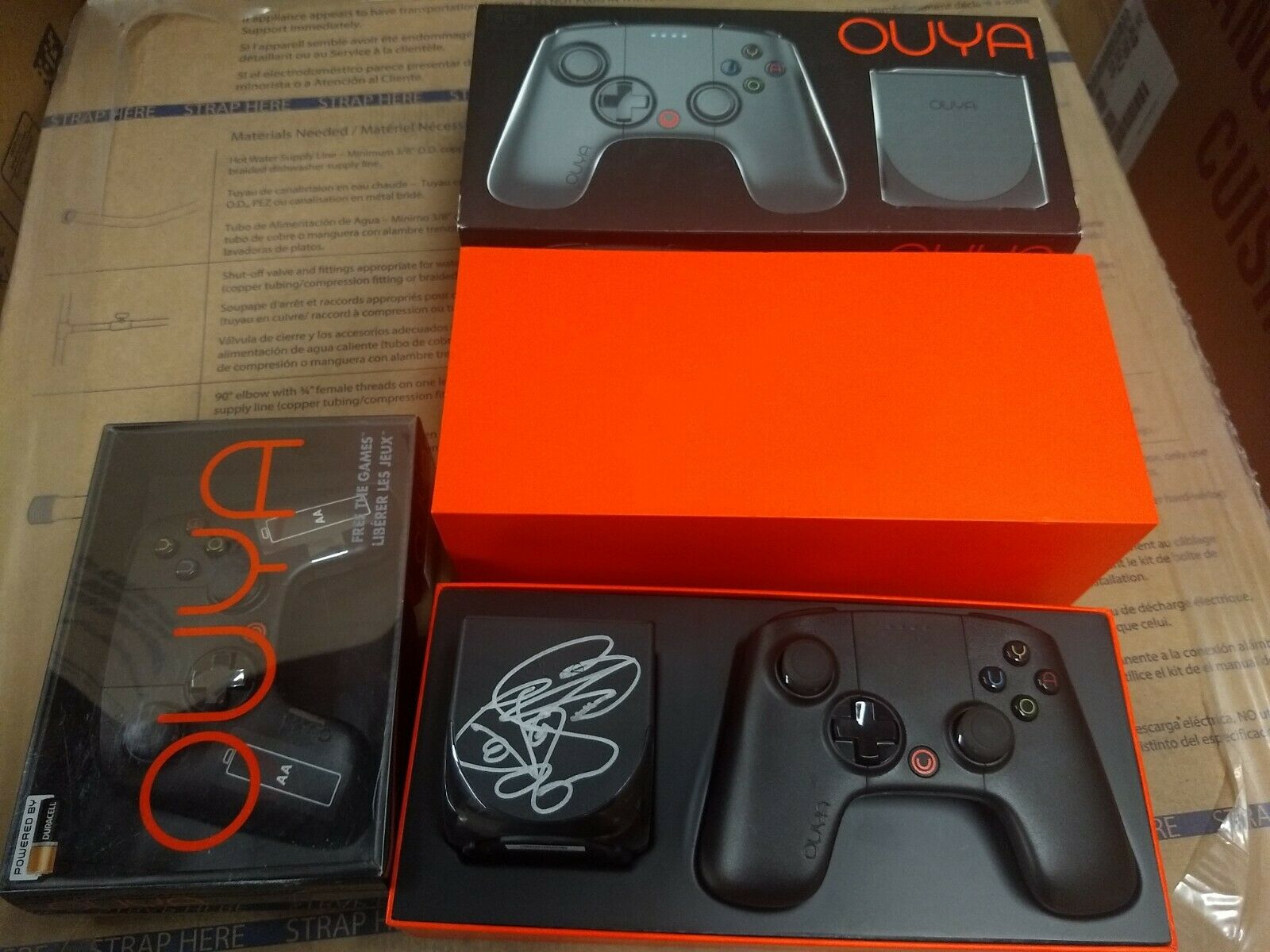 SIGNED BY LEVAR BURTON OUYA GAME CONSOLE SYSTEM CIB 8GB W NEW EXTRA 