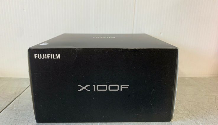 Mint Fujifilm X100F Digital Mirrorless 24.3mp  + BOX Imprint Fresh (she1C)