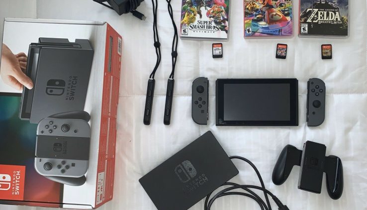 Nintendo Switch 32GB Gray Console (with Gray Pleasure-Cons) With 3 Games!