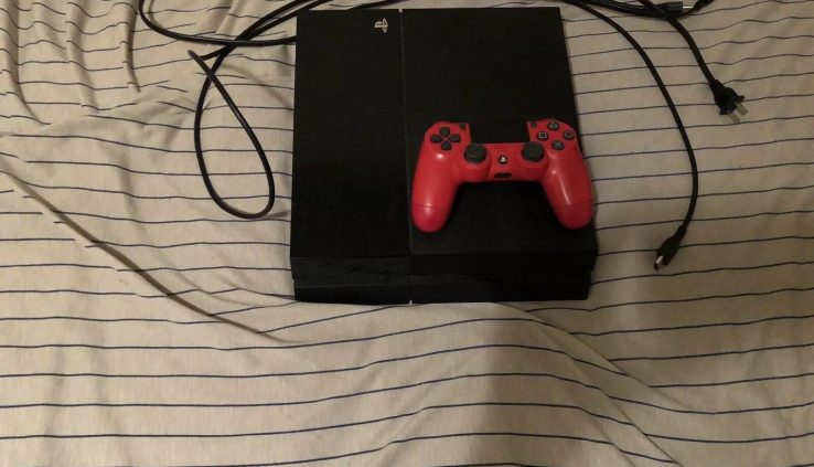 Sony PlayStation 4 500GB Gloomy Console