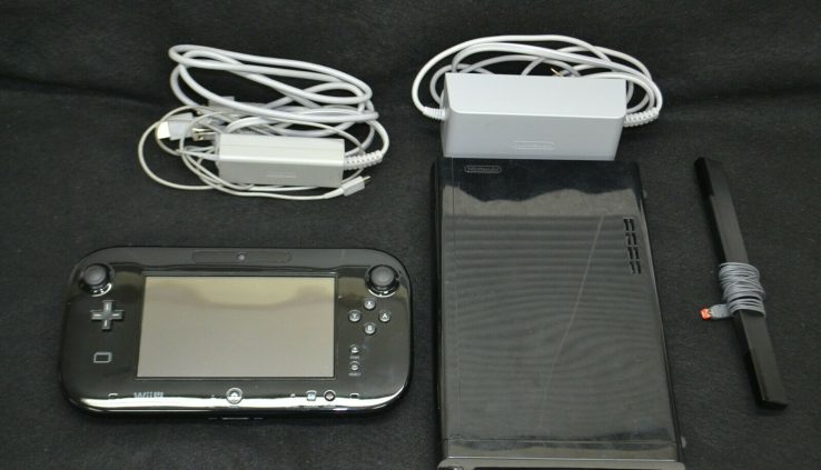 Nintendo Wii U WUP-101(02) 32GB