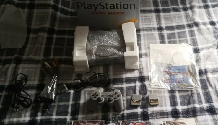 Playstation1 with box and handbook.Scph-7501