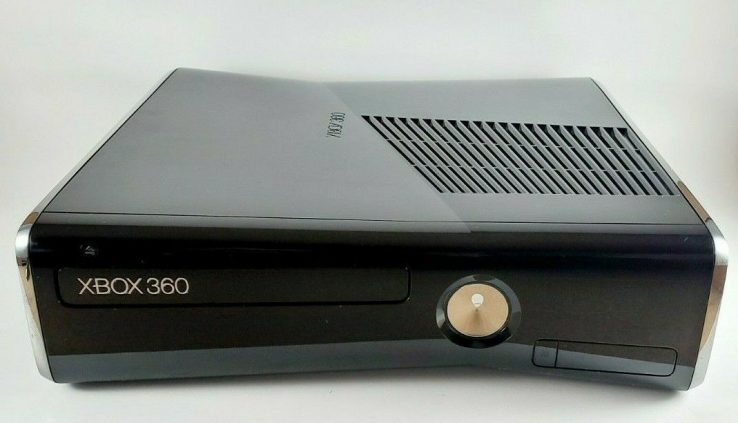XBOX 360 S Slim – Sleek Shaded mannequin 1439 System TESTED – CONSOLE ONLY