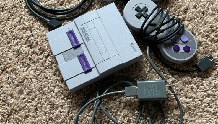 Large Nintendo Entertainment Gadget: Large NES Classic Version/energy Twine