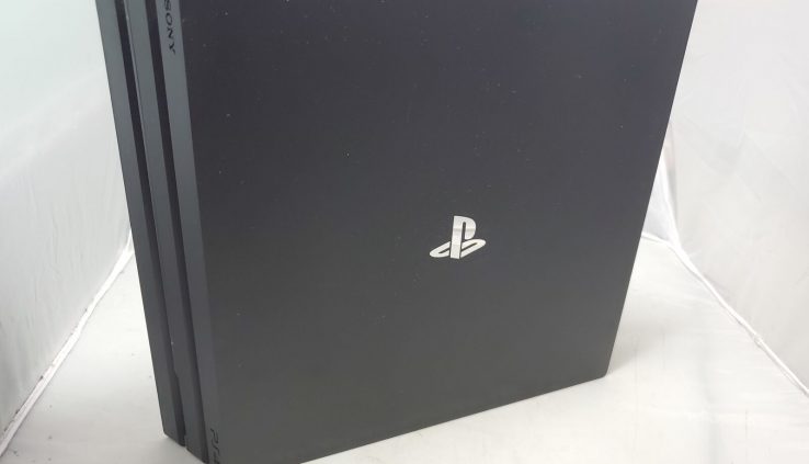 SONY PS4 PRO CONSOLE 1TB BLACK – POWER CABLE AND HDMI INCLUDED – GREAT CONDITION