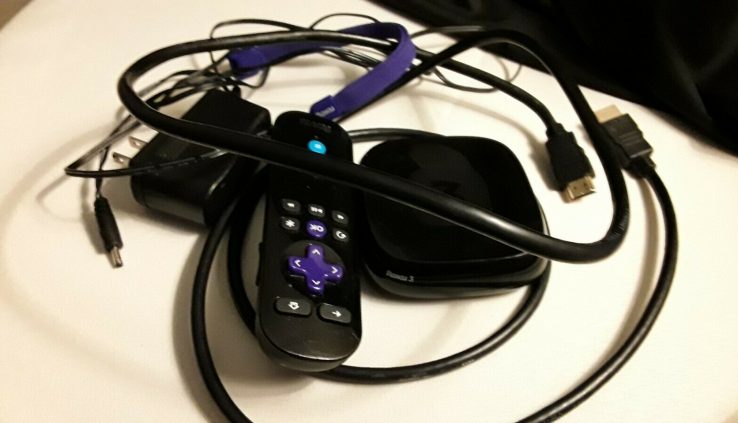 ROKU 3 IN EXCELLENT CONDITION COMPLETE WITH ALL CORDS AND REMOTE $15.95 + SHIP