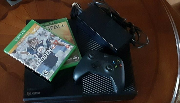 MICROSOFT XBOX ONE CONSOLE  Xbox 1| 500GB | 1540 | BLACK | Controller 2 games