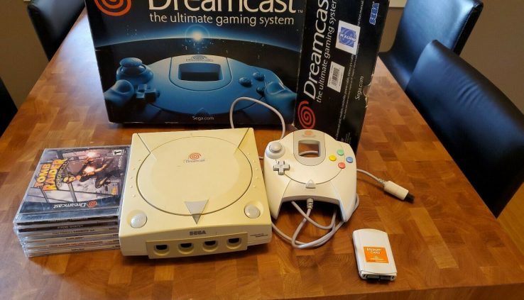 Sega dreamcast console With 6 Games and controller + Box