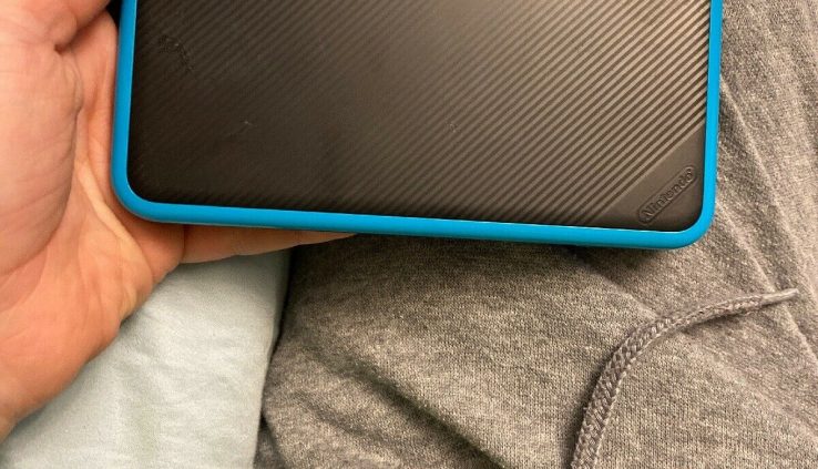 Nintendo 2DS XL Dim Turquoise Handheld Gadget Console