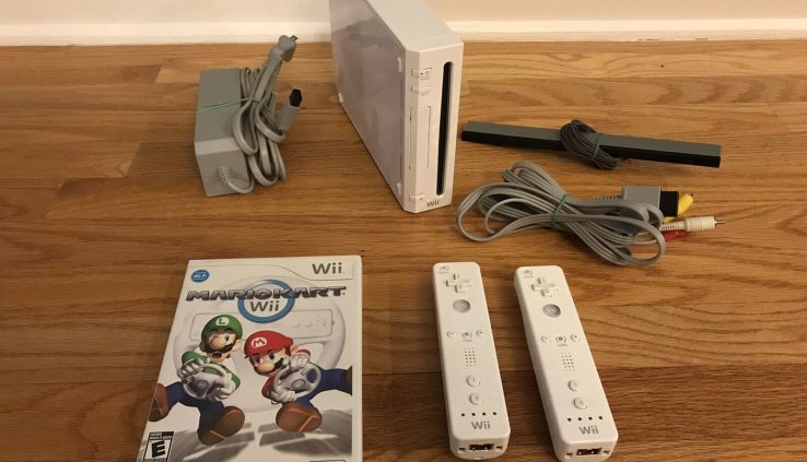 FREE SHIPPING! Nintendo Wii Console Bundle With Mario kart and 2 Controllers