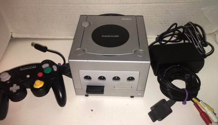 Nintendo GameCube Console with Cables & Controller