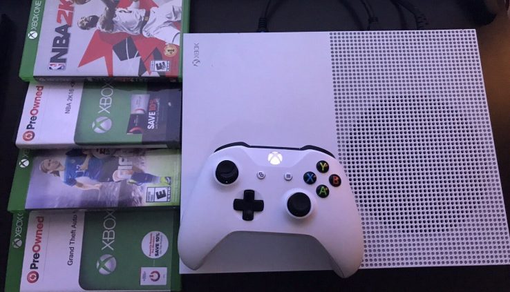 Xbox One S 500GB Console. INCLUDES: 4 Games/celebrated Wires/controller.open Field