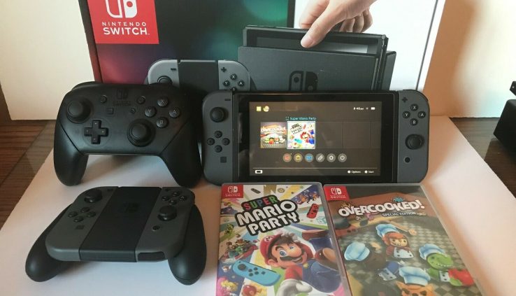 NINTENDO SWITCH CONSOLE, 2 GAMES, 4 JOY-CONS, PRO CONTROLLER, CHARGER, AND CASE