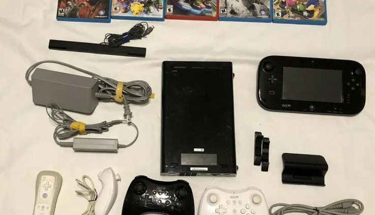 wii u console Bundle Lot Tested 2 Pro Controllers 5 Video games Mario Fracture Celebration Kart