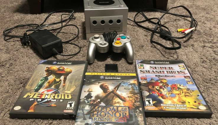 GameCube (Feeble /w Cords, Controller, and Video games)