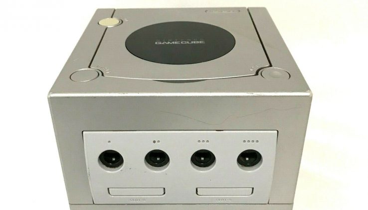 Nintendo GameCube Platinum Console Handiest DOL-001 Cosmetic Build on Examined