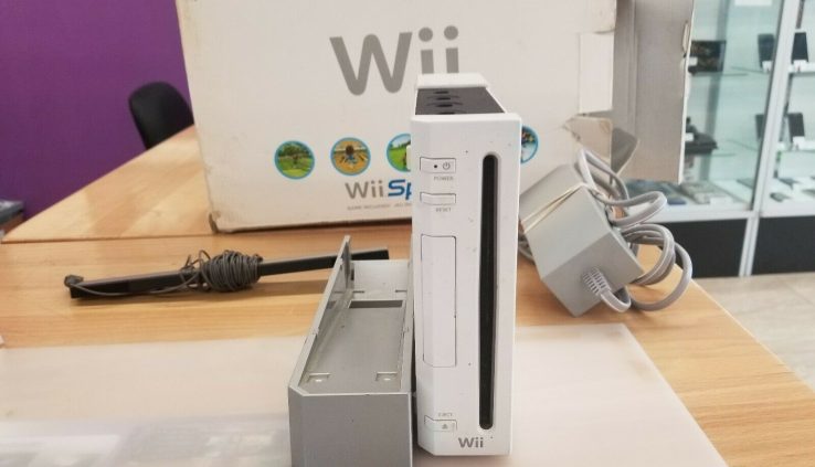 Nintendo Wii Gloomy Console (NTSC) Bundle With Cords – AND BOX – USED POWERS ON