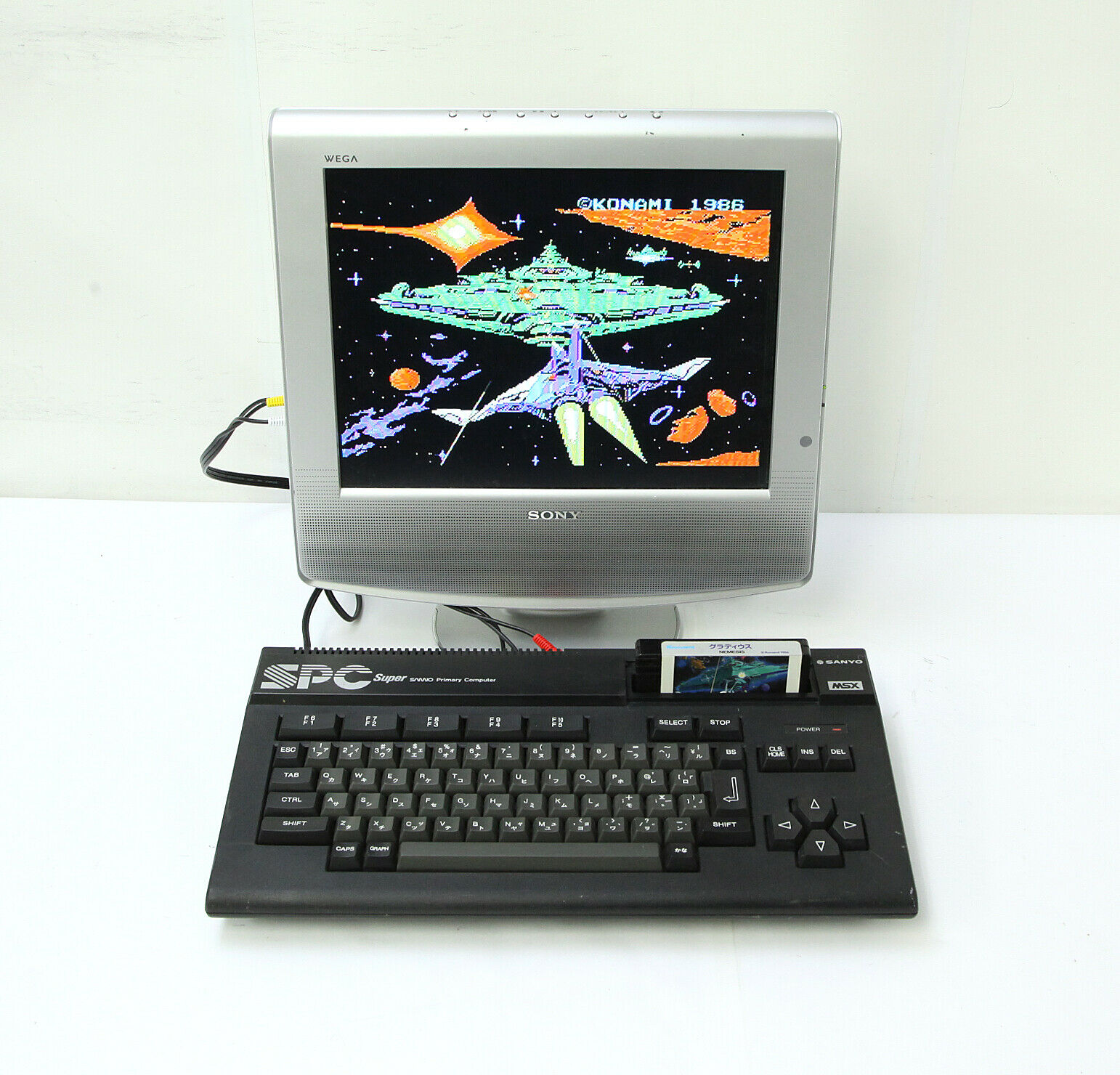 MSX SPC Sanyo Private Laptop Game Console Unlit Working Stunning