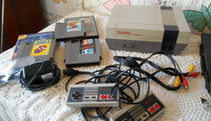 Nintendo Game console with video games