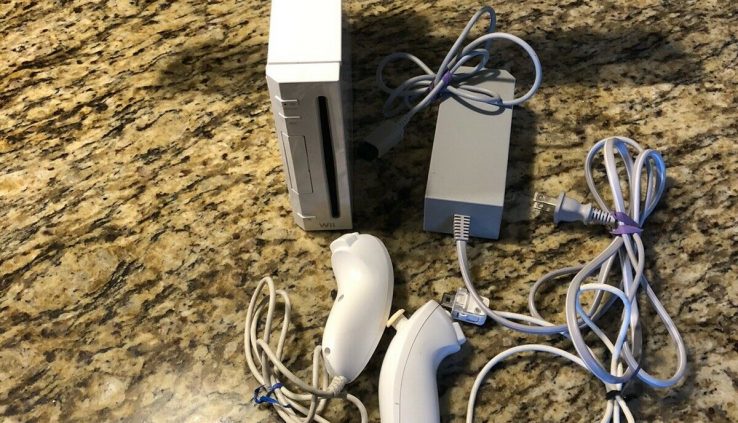 NINTENDO WII RVL 001 BUNDLE