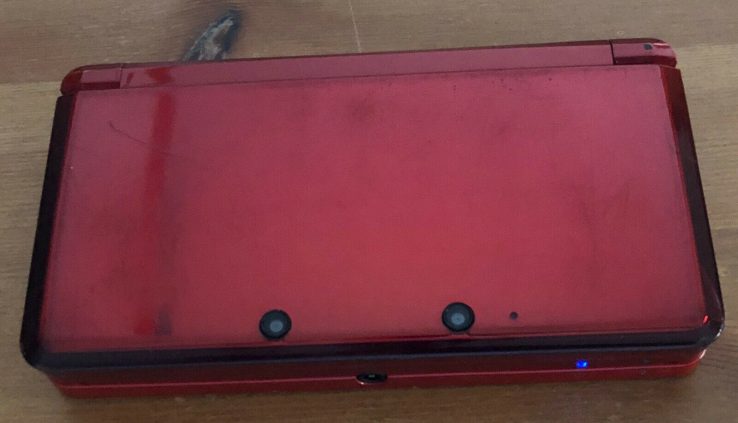 Nintendo 3DS Machine Red TESTED w/ Charger 2 GB SD card And Mario 3D Land Game