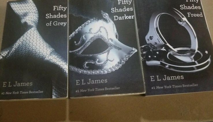 FIFTY 50 SHADES OF GREY BOOK  TRILOGY SET 1 2 3 FREE SHIPPING PAPERBACK