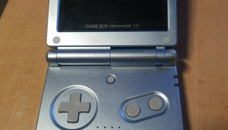 Nintendo Game Boy Attain SP – Pearl Blue