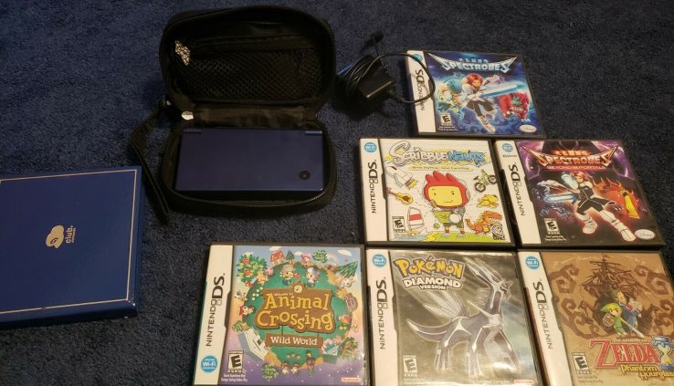 Nintendo DSi Metallic Blue Bundle – 6 Video games