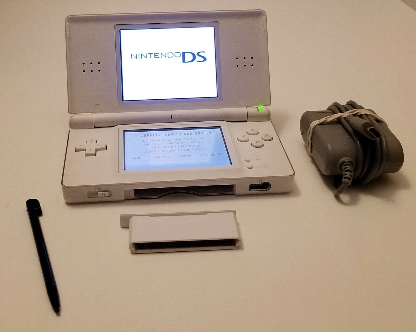 Как зарядить nintendo ds lite