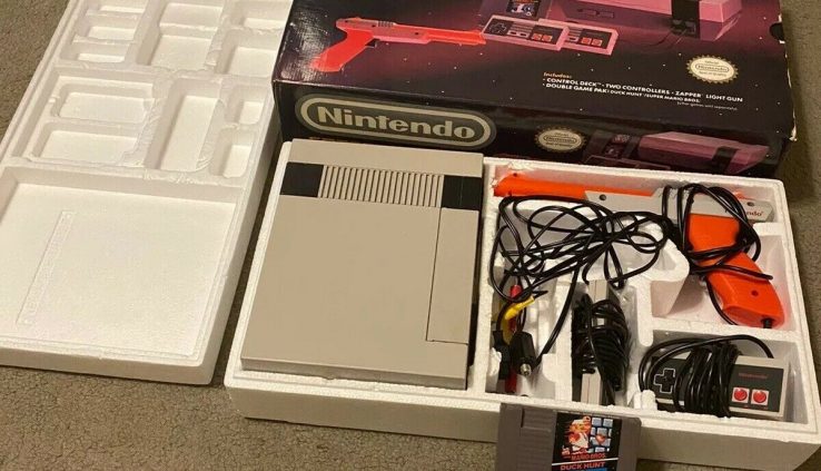 Fashioned Nintendo Action Location, mannequin NES-001, with box, c 1985 And Game-TESTED!!!