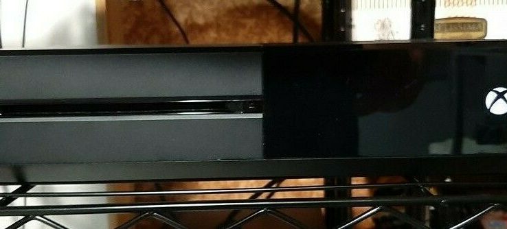 Xbox One 500 GB Console – Dark