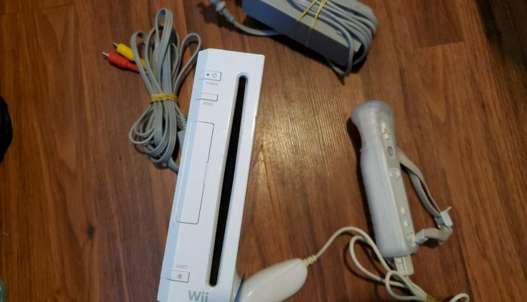 Nintendo Wii white Console bundle backwards nicely matched works free ship