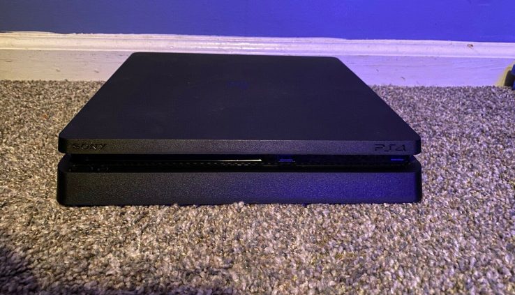 PlayStation 4 Slim 500GB