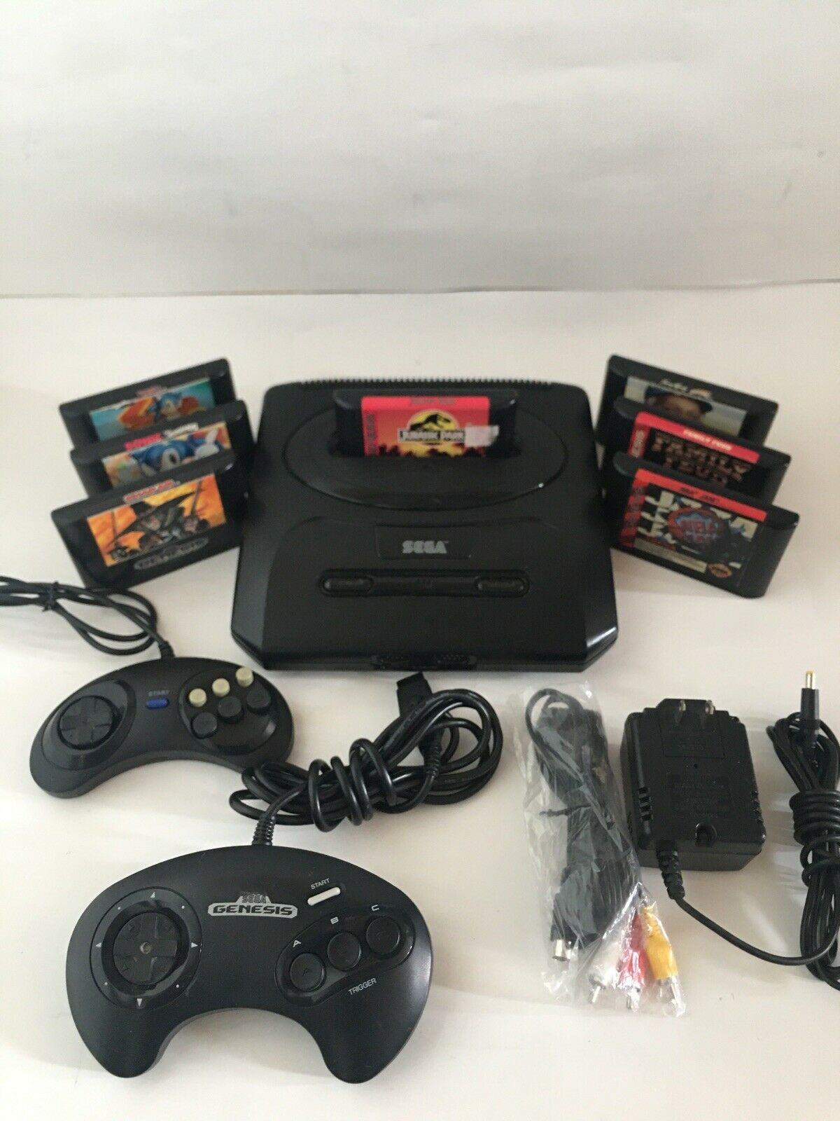 Vintage Sega Genesis Device With 7 Games Total - iCommerce on Web