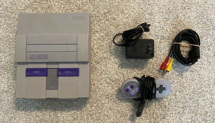 Wide Nintendo Entertainment System SNES W/Cables TESTED AND WORKING!