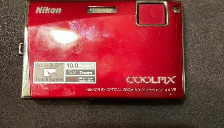 NIKON S60 Red Digital Camera Extinct