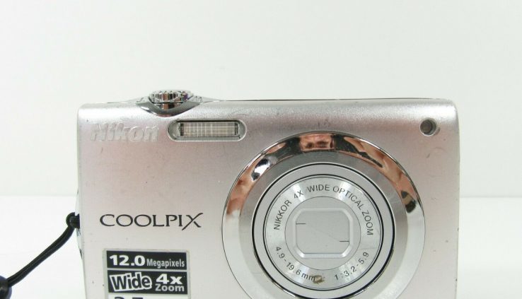 Nikon COOLPIX S3000 12.0MP Digital Camera – Silver