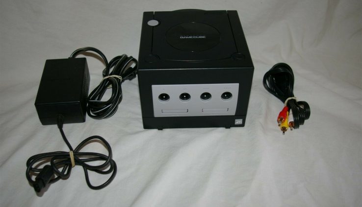 Nintendo GameCube Gloomy Console w/Cables – TESTED