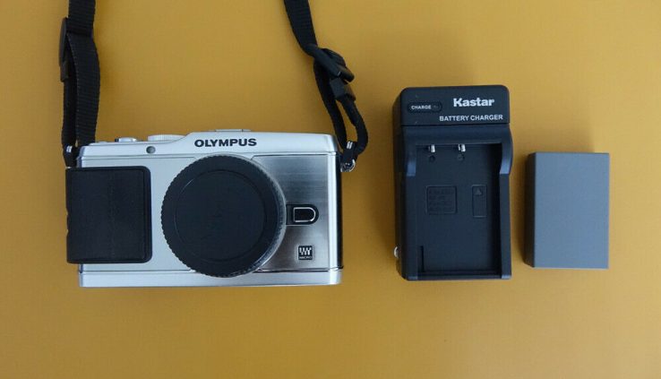 Mint Olympus Digital Camera Body Pen E-P3, EP3, matches micro four thirds lenses