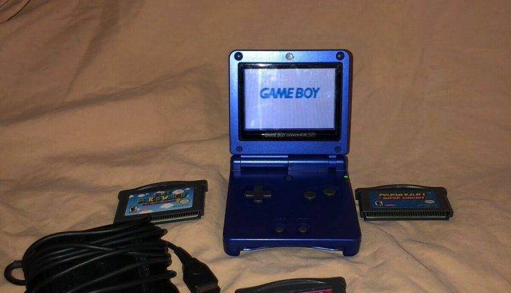 Nintendo Gameboy Attain SP AGS-001 Cobalt Blue Handheld w Charger + FREE Video games!