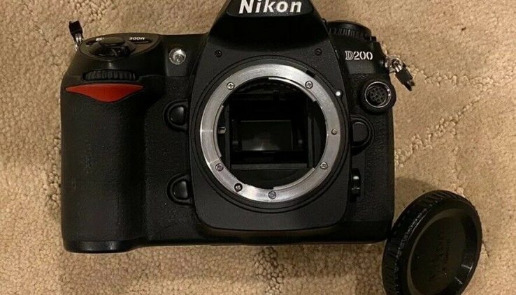 Nikon D200 10.2 MP Digital SLR Camera – Sunless (Physique Only)