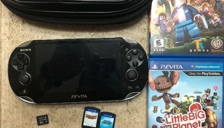 ps vita pch-1001 32gb Memory Card And 4 Video games