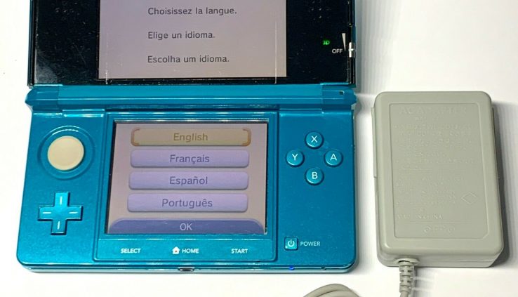 Nintendo 3DS Blue READ DESCRIPTION AR3746
