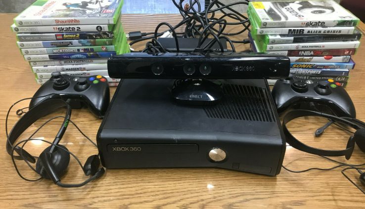 Xbox 360 Console mannequin 1439 System Lot/ 22 Games, 2 headsets, 2 controls/ Kinect